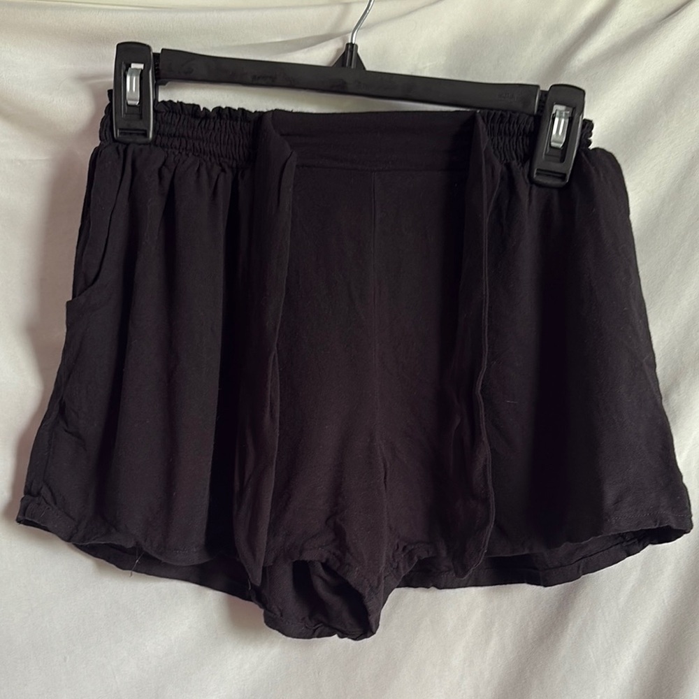 La Vie En Rose Black Athletic Shorts